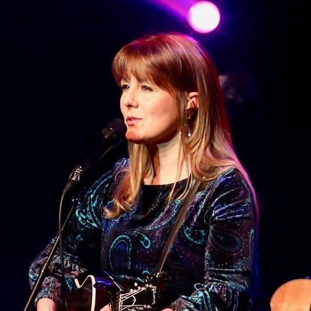 Michelle Wright's artist profile image