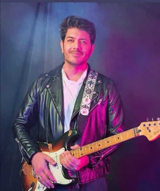 Goher Mumtaz artist profile image