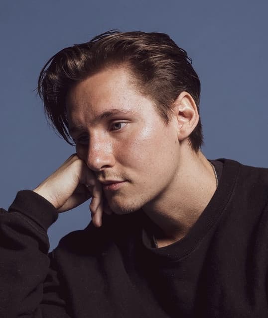 yaeow's artist profile image