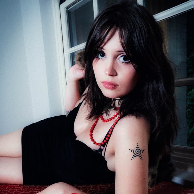 Mia Rodriguez artist profile image