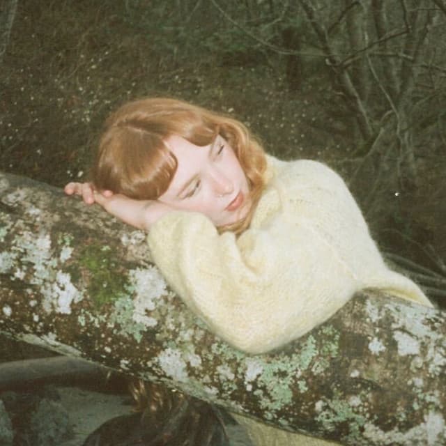 Bella White artist profile