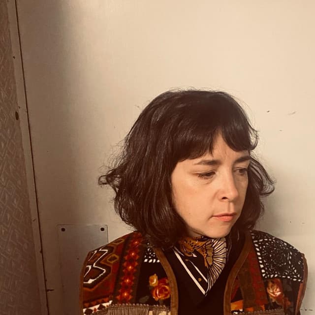 Lisa O'Neill artist profile image