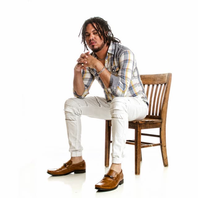Ethan Tucker's artist profile image