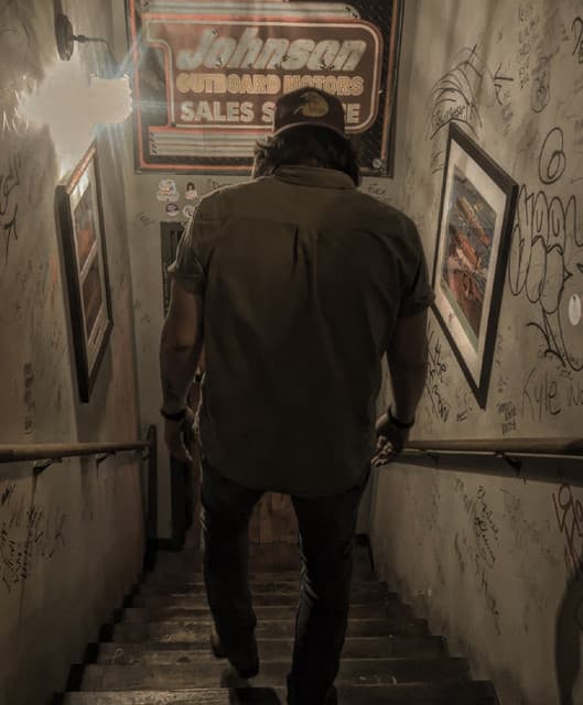 Nate Kenyon artist profile image