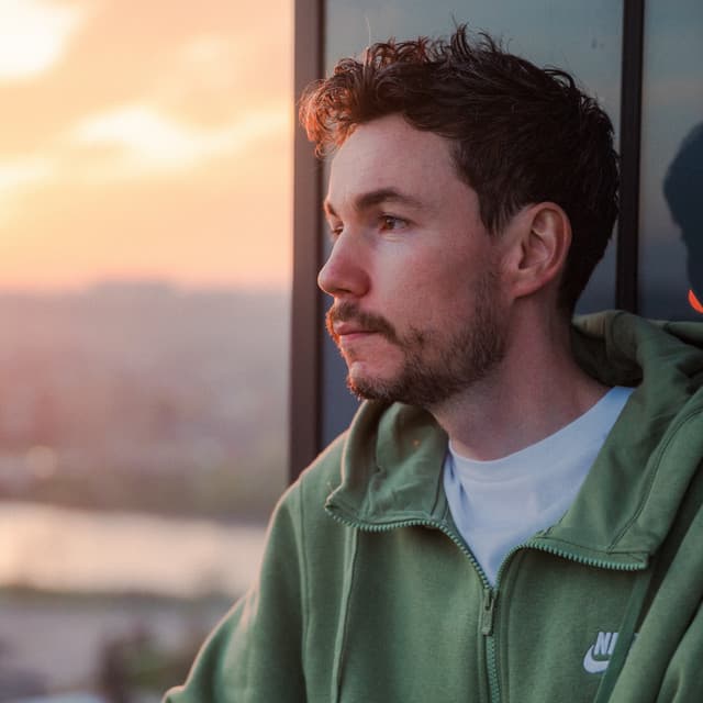 Shea Michael artist profile image