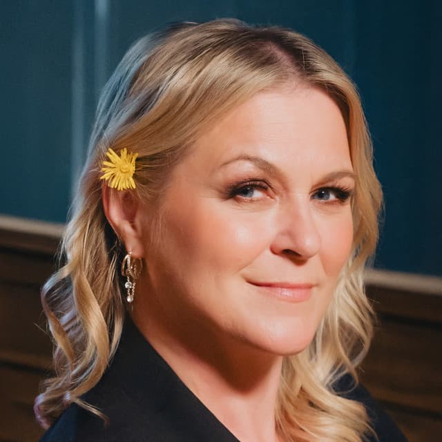 Carolyn Dawn Johnson's artist profile image