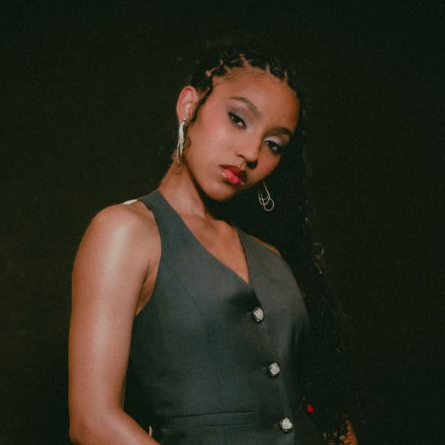 Luna Elle's artist profile image