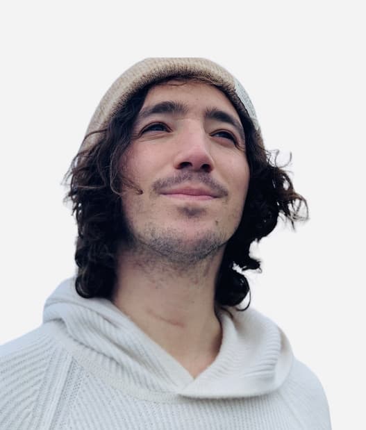 Luke Mitrani artist profile image