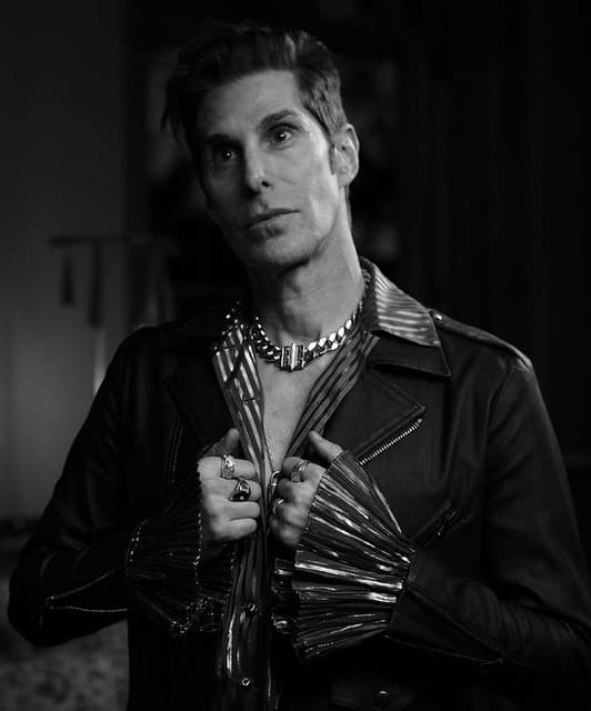 Perry Farrell artist profile image