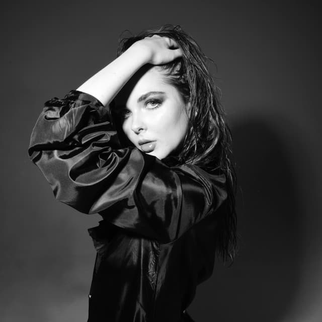 Maisy Kay's artist profile image