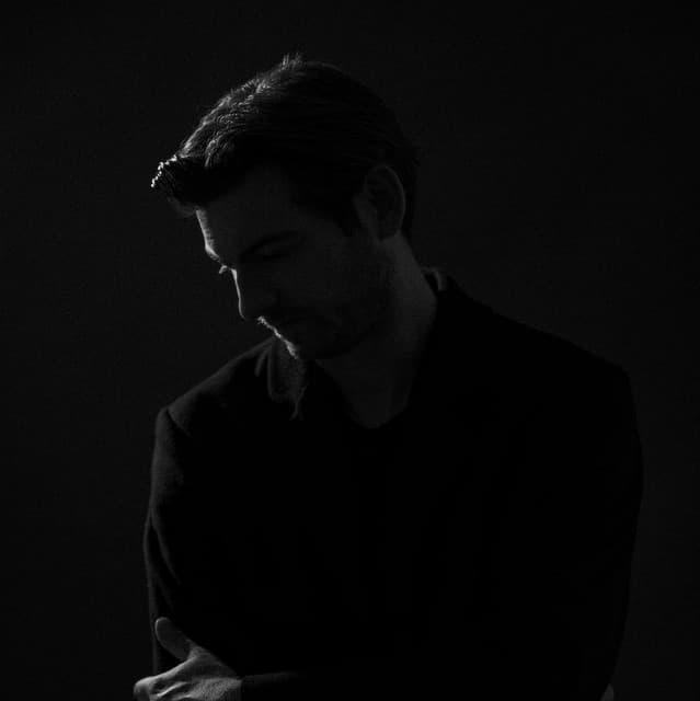 Matt Lange artist profile image