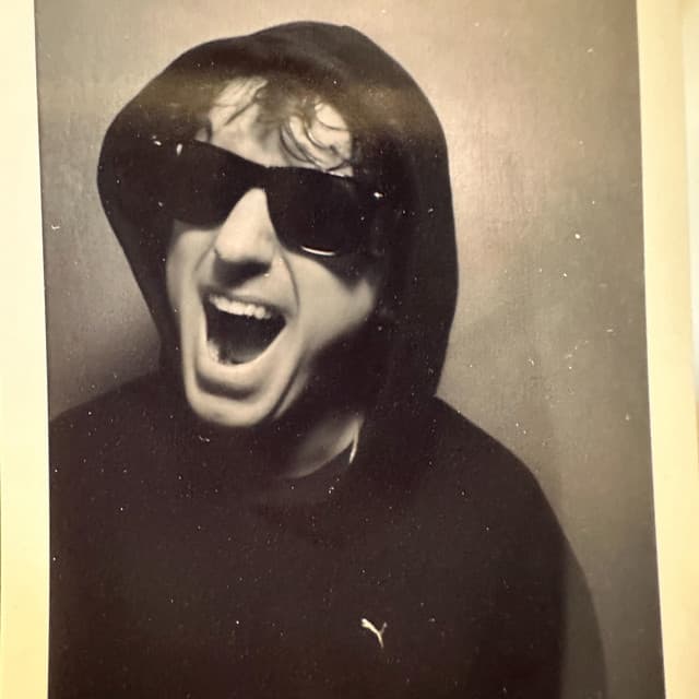 Johnny Lloyd artist profile image