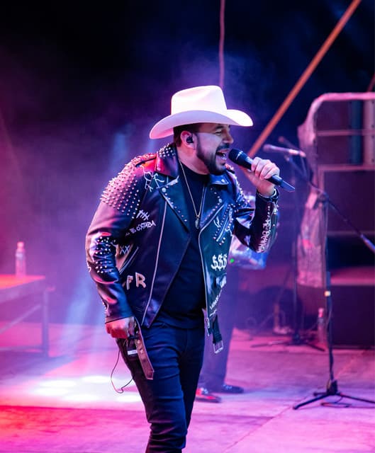 Fidel Rueda artist profile image