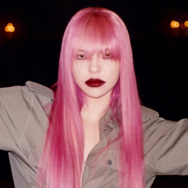 ADÉLA artist profile