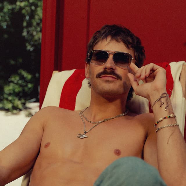 Tucker Wetmore artist profile