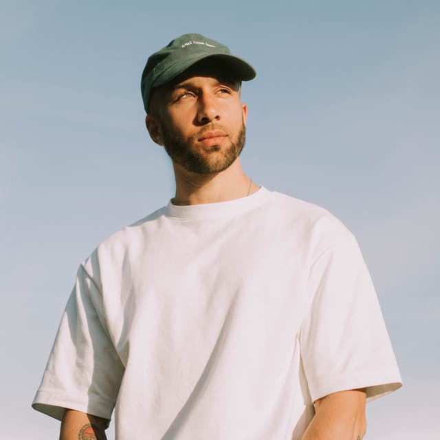 Fabian Mazur artist profile image