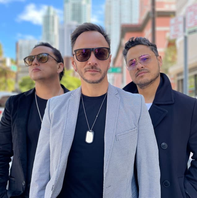Los Tri-O artist profile image