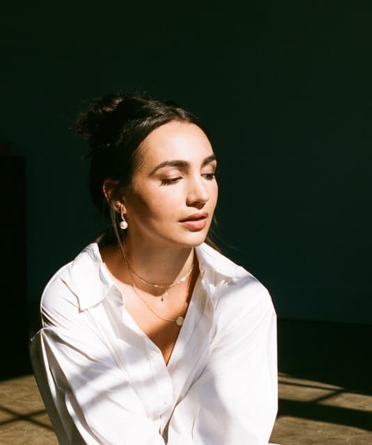 Emily Bear's artist profile image