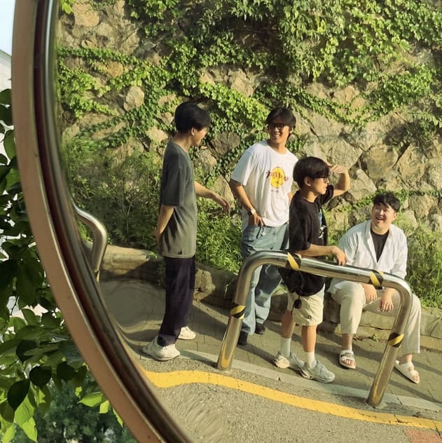 Seoul in Blue artist profile image