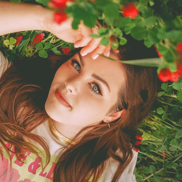 Hannah Kerr's artist profile image