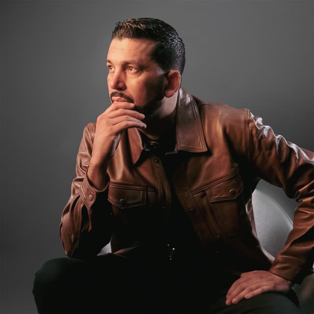 Luis Angel "El Flaco" artist profile