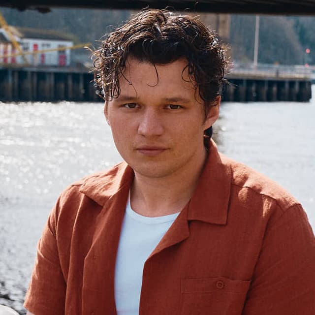 Finn Forster's artist profile image