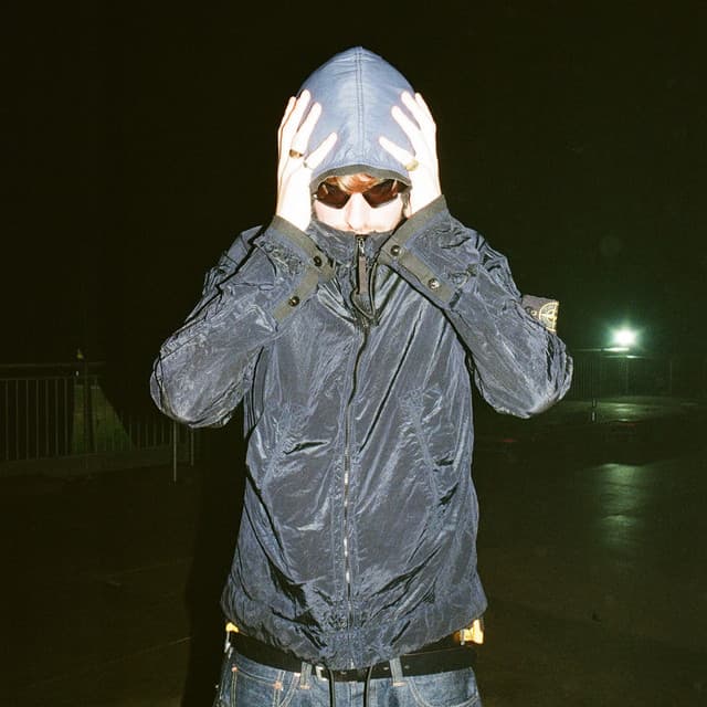 Tommy Holohan artist profile