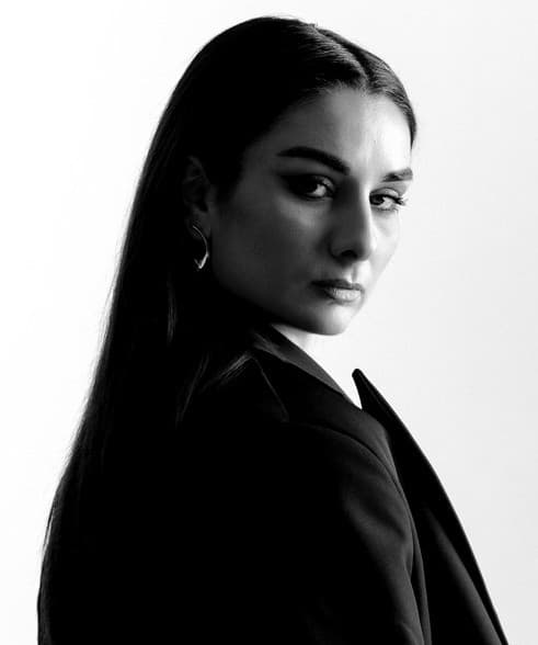 Carla Schmitt artist profile image