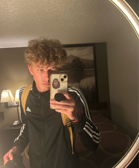 Josiah MacCartney artist profile image
