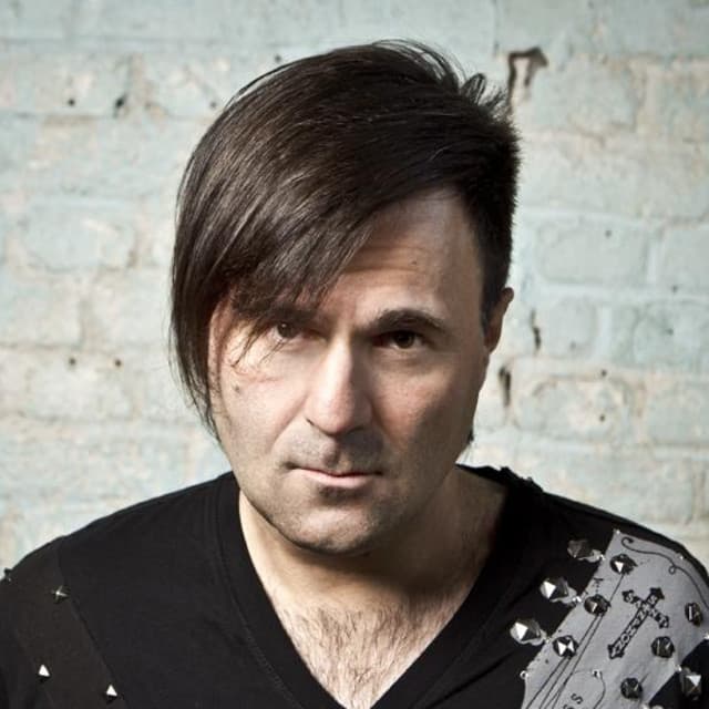 Jamie Lewis artist profile image