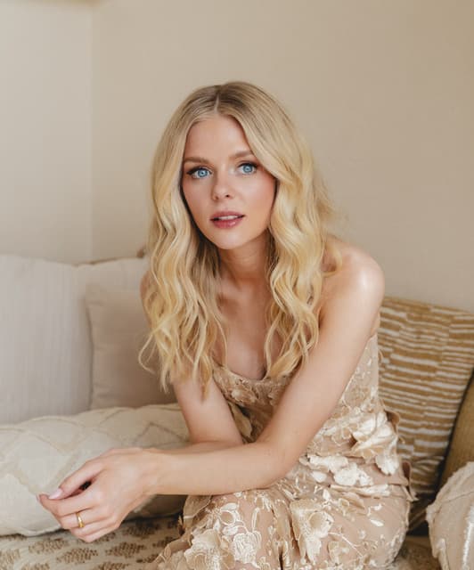 Amanda Jordan artist profile image