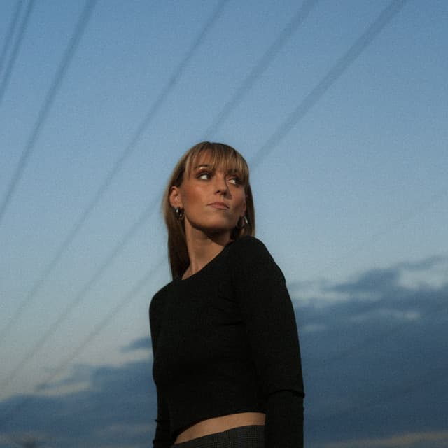 Sasha Alex Sloan artist profile image