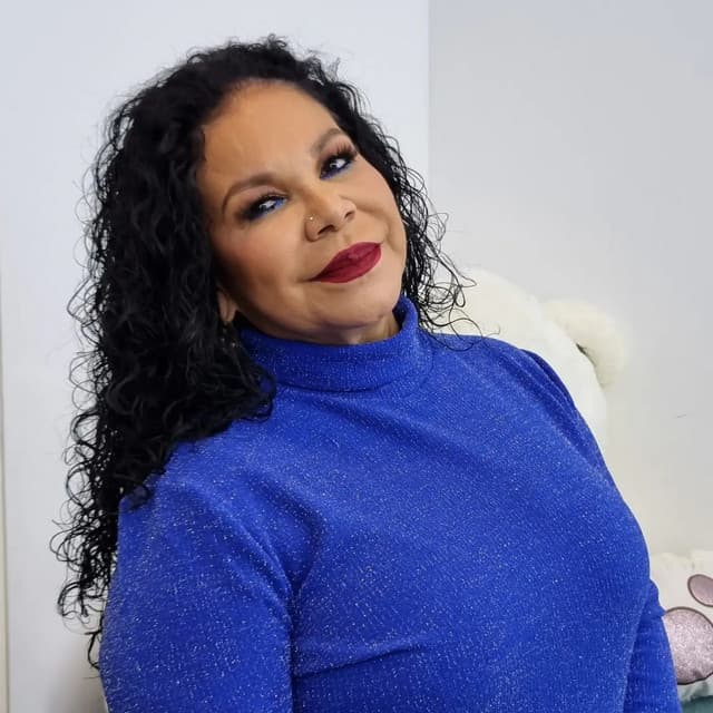 Eva Ayllón artist profile image