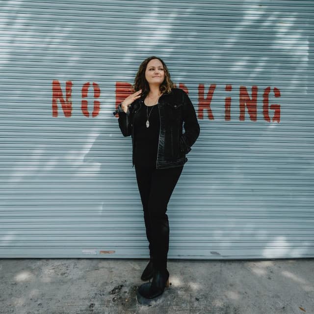Allie Moss artist profile image