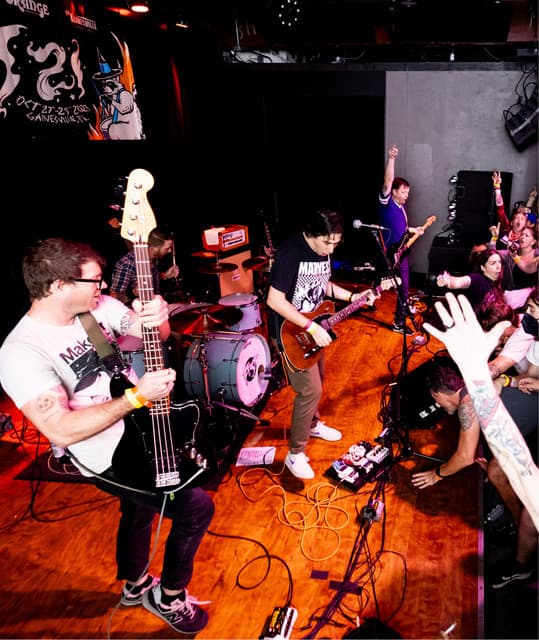 Signals Midwest artist profile image