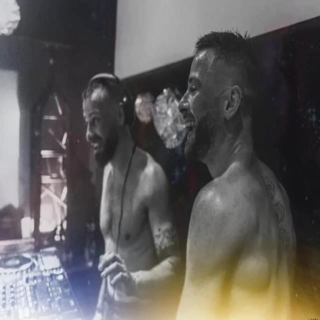 Toxic Twins artist profile image