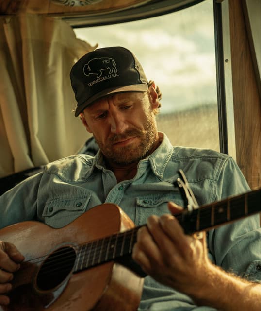 Chase Rice's artist profile image