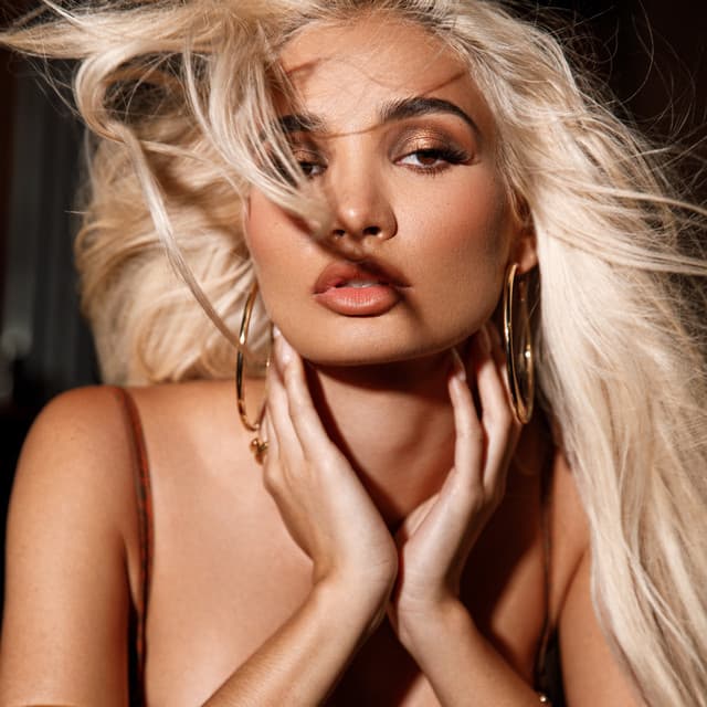 Pia Mia artist profile image