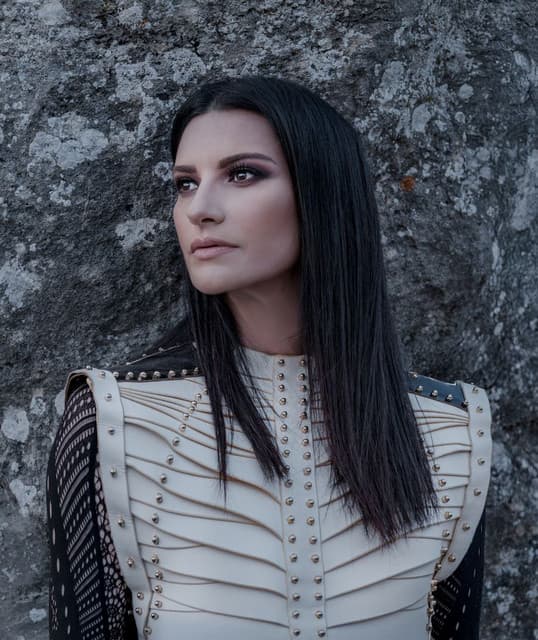 Laura Pausini artist profile image