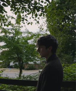 Powfu's artist profile image