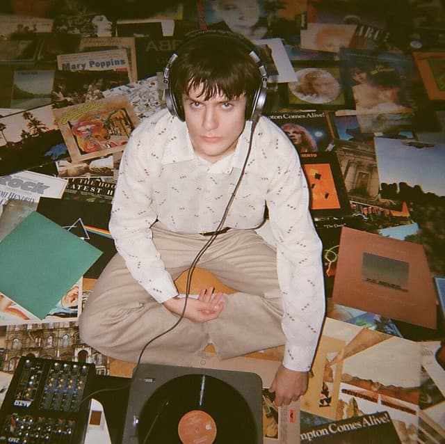 Nick Roberts artist profile image