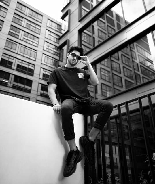 EIIVI artist profile image