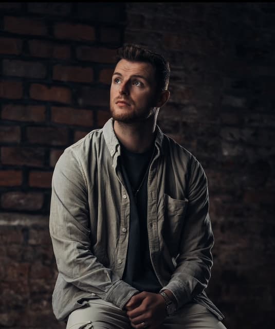 Link Lewis artist profile image