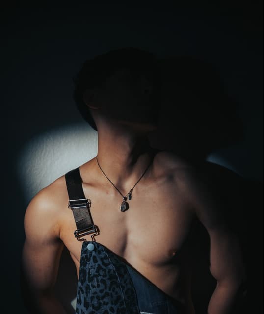 Johnny Huynh artist profile image