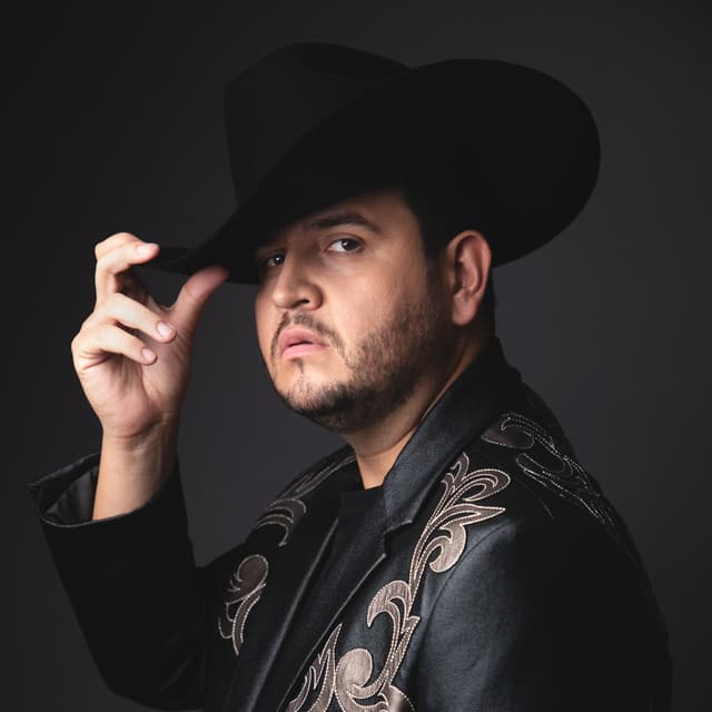 Eden Muñoz artist profile image