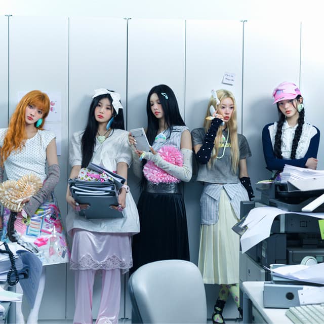 ILLIT artist profile image