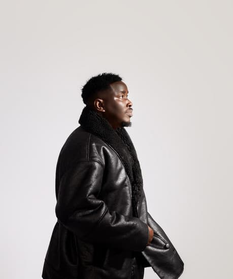 Victor Thompson artist profile