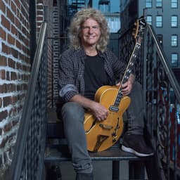 Pat Metheny's artist profile image