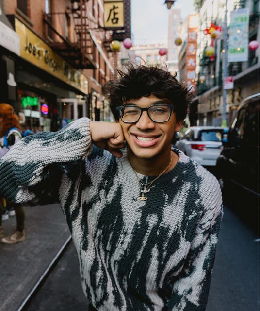 Nafeesisboujee artist profile image