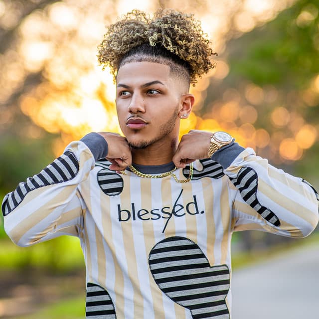 MiloXO artist profile image